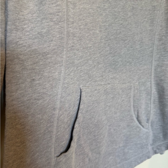 Lucy Grey Sweatshirt with Kangaroo Pocket and Pink Zipper at the Neck in Size M - Picture 4 of 8